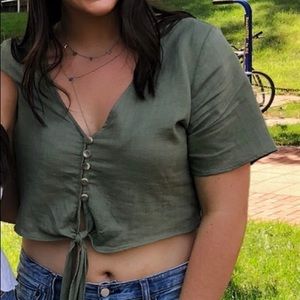 PACSUN LA HEARTS CROPPED TEE